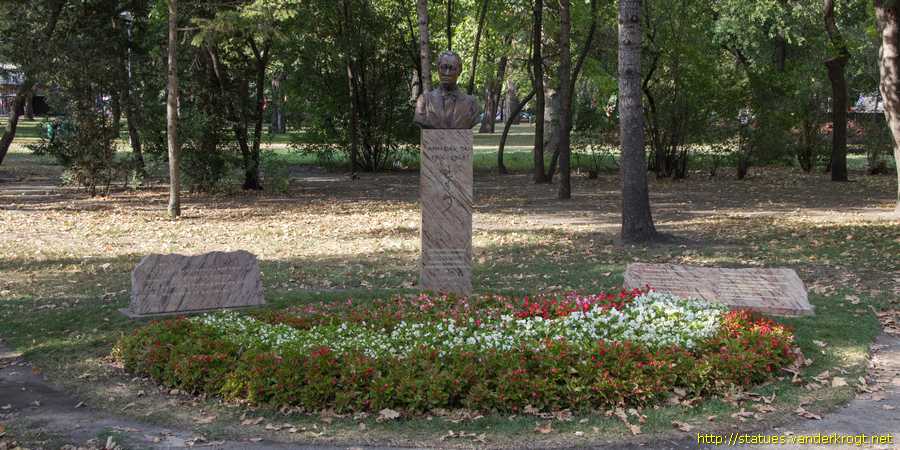 Budapest - Ahn Eak-tai
