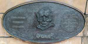 Dublin - Baile Átha Cliath - An Pharáid Liteartha - Literary Parade