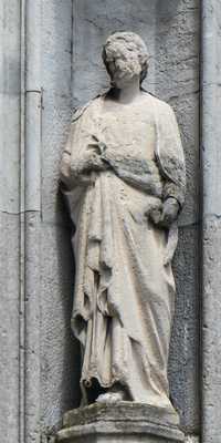 Cork - Corcaigh / Saints' statues at Holy Trinity Church