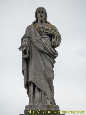 Limerick - Luimneach / Saints' statues at the Sacred Heart Church