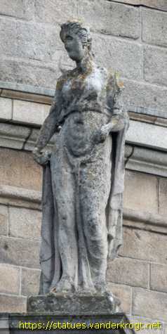 Dublin - Baile Átha Cliath - Statues at the Four Courts