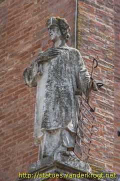Castel San Pietro Terme - Statue dei Santi al Santuario del Crocifisso