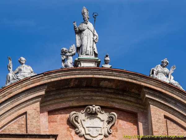 Reggio nell'Emilia - Statue dei Santi alla Basilica di San Prospero