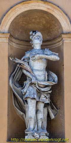 Parma - Statue dei Santi alla Chiese di San Vitale