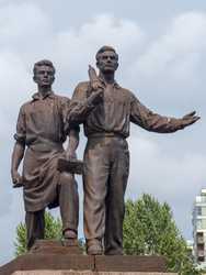 Vilnius - Žaliasis tiltas su skulptūromis