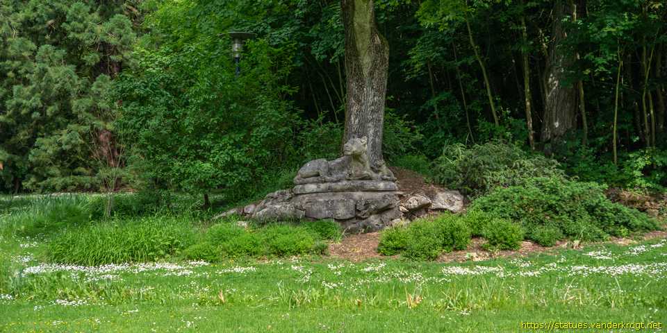 Mondorf-les-Bains - La lionne et les lionceaux