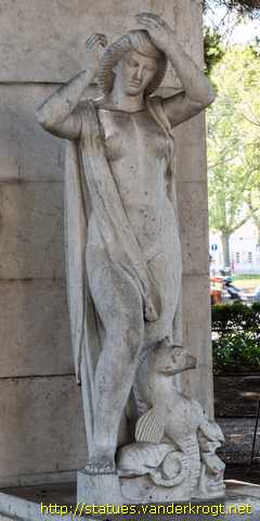 Lisboa - Quatro figuras mitológicas femininas