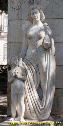 Lisboa - Quatro figuras mitológicas femininas