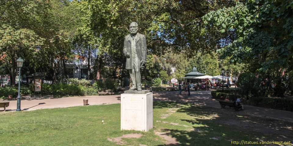 Lisboa - João de Deus (estátua)