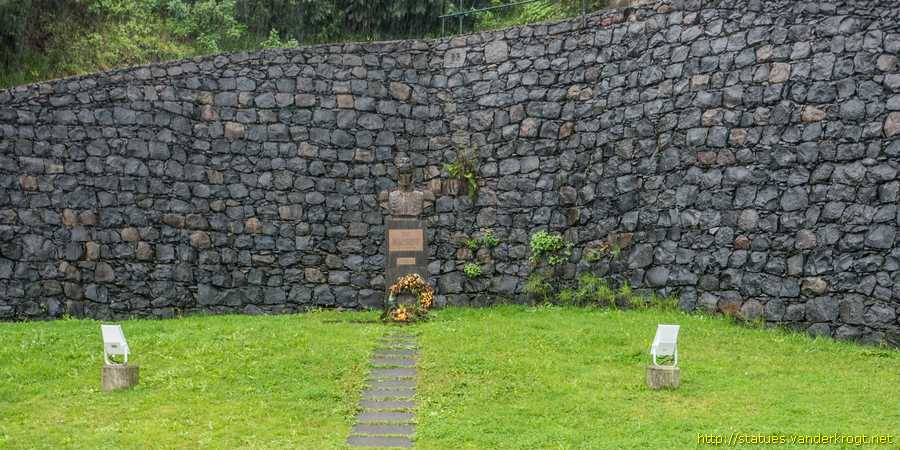 Faial - Simón Bolívar