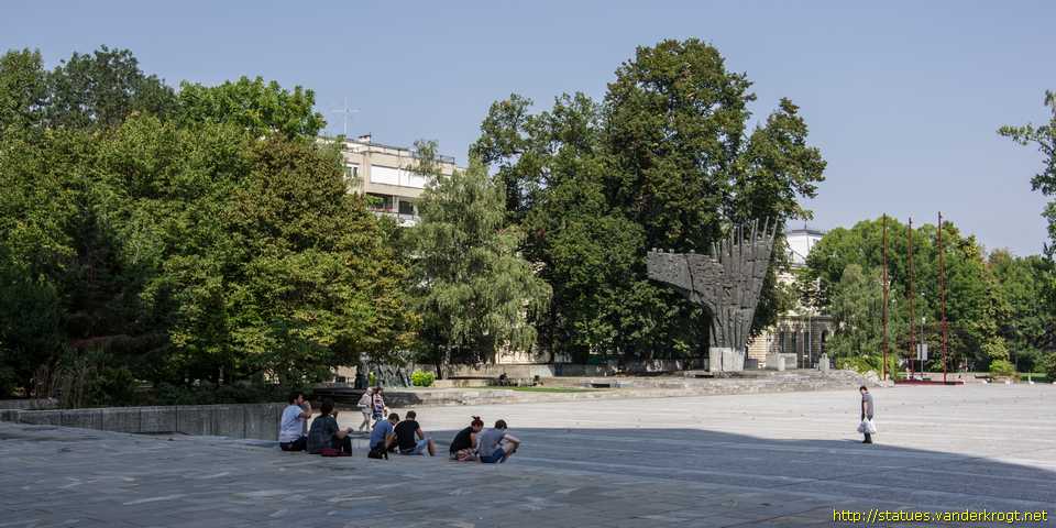Ljubljana - Spomenik revolucije