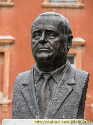 Ljubljana - Kipi zaslužnih profesorjev Univerze v Ljubljani