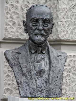Ljubljana - Kipi zaslužnih profesorjev Univerze v Ljubljani